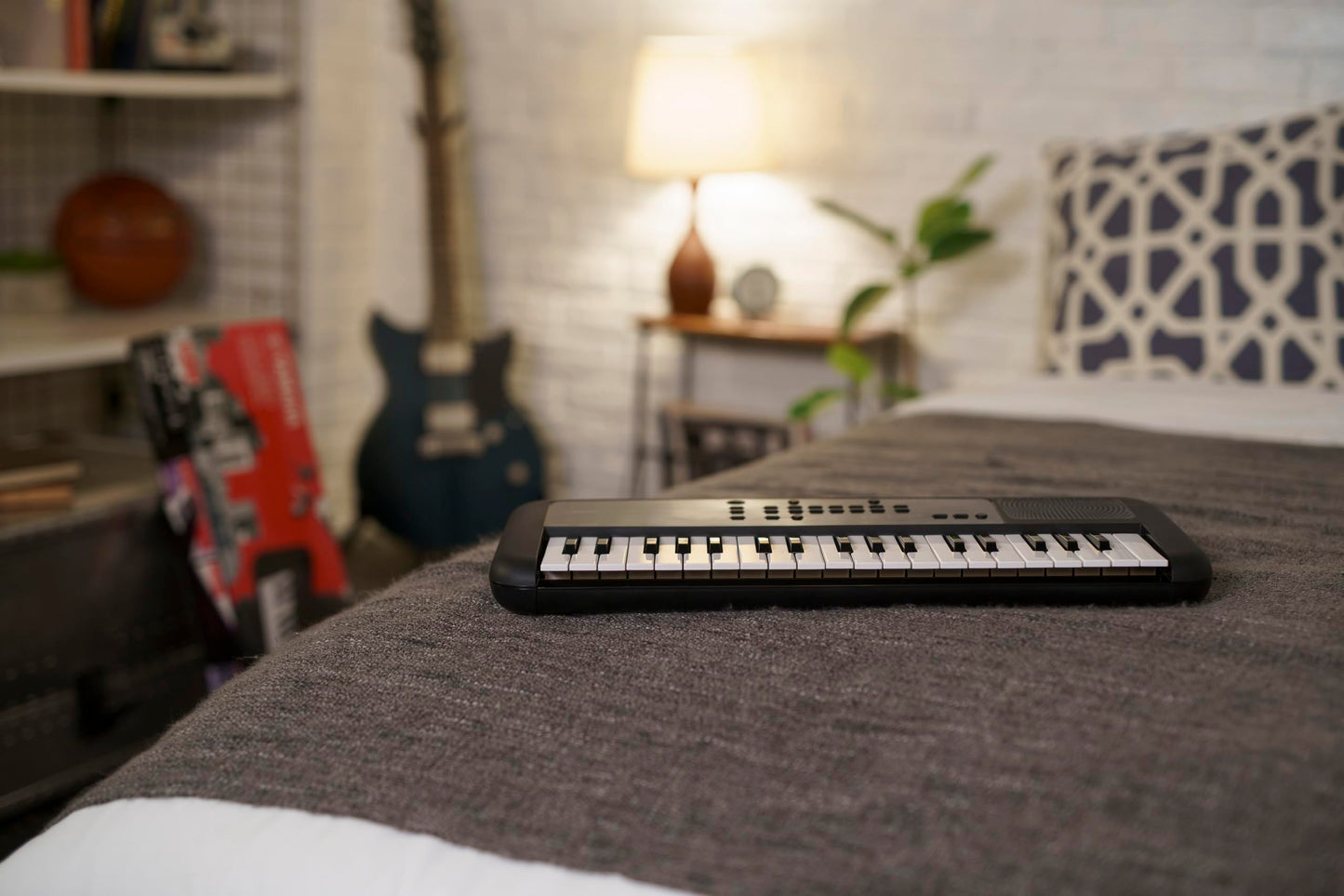 Yamaha PSSA50 Portable Keyboard - Black - Deccan Retail