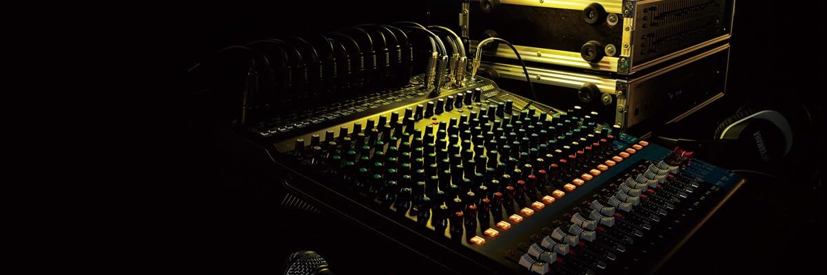 Yamaha MG16XU 16-Input 6-Bus Analog Mixer with USB & Effects