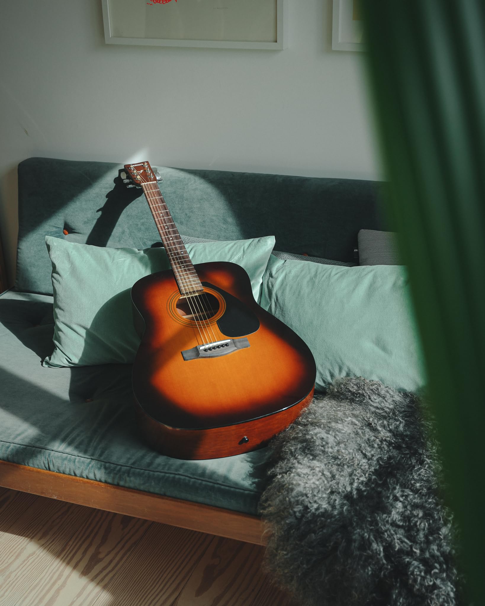 Yamaha F310 TBS 6-String Rosewood Acoustic Guitar, Right-Handed, Tobacco Sunburst - Deccan Retail