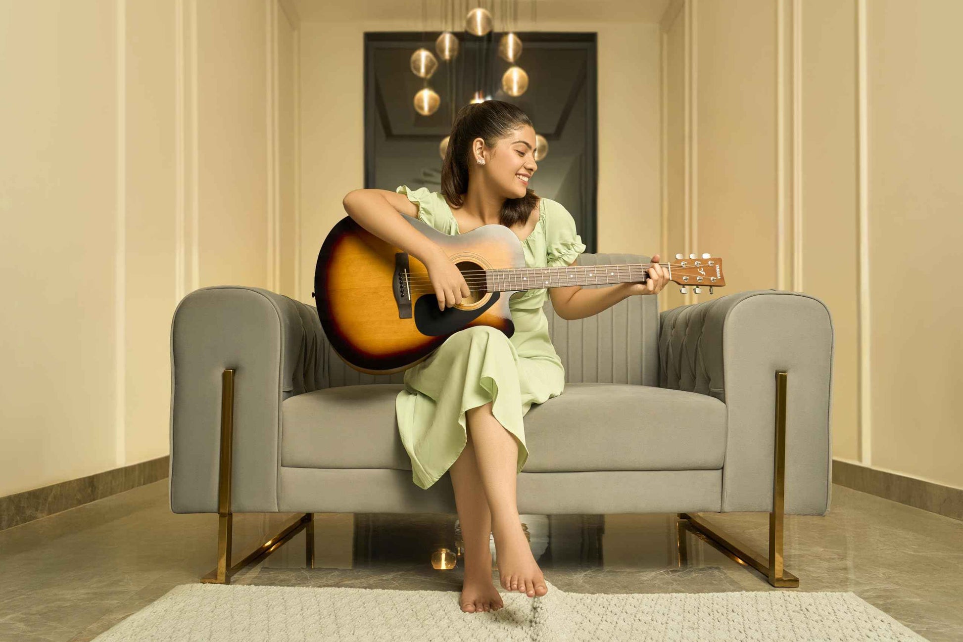 Yamaha FS80C Acoustic Guitar – Tobacco Brown Sunburst
