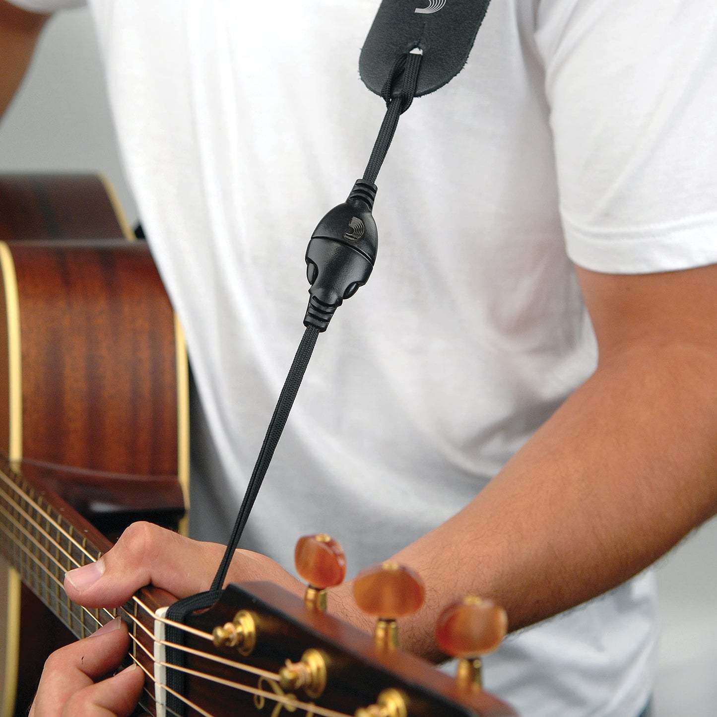 Planet Waves Acoustic Guitar Quick-Release System by D'Addario - Deccan Retail